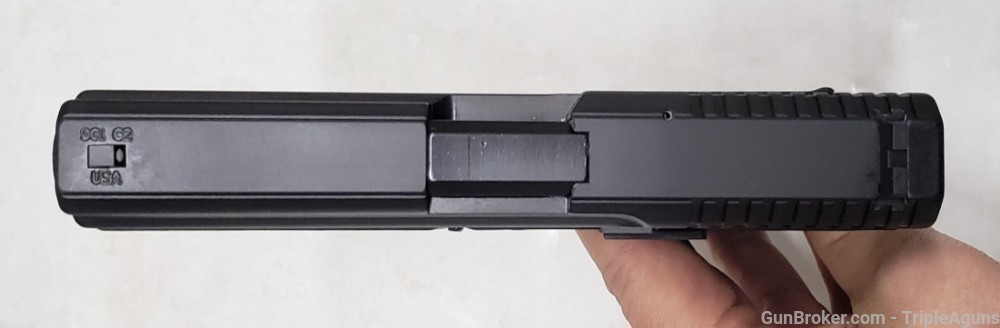 FMK 9C1G2 9mm 2-10rd mags, hard case,  black frame -img-4