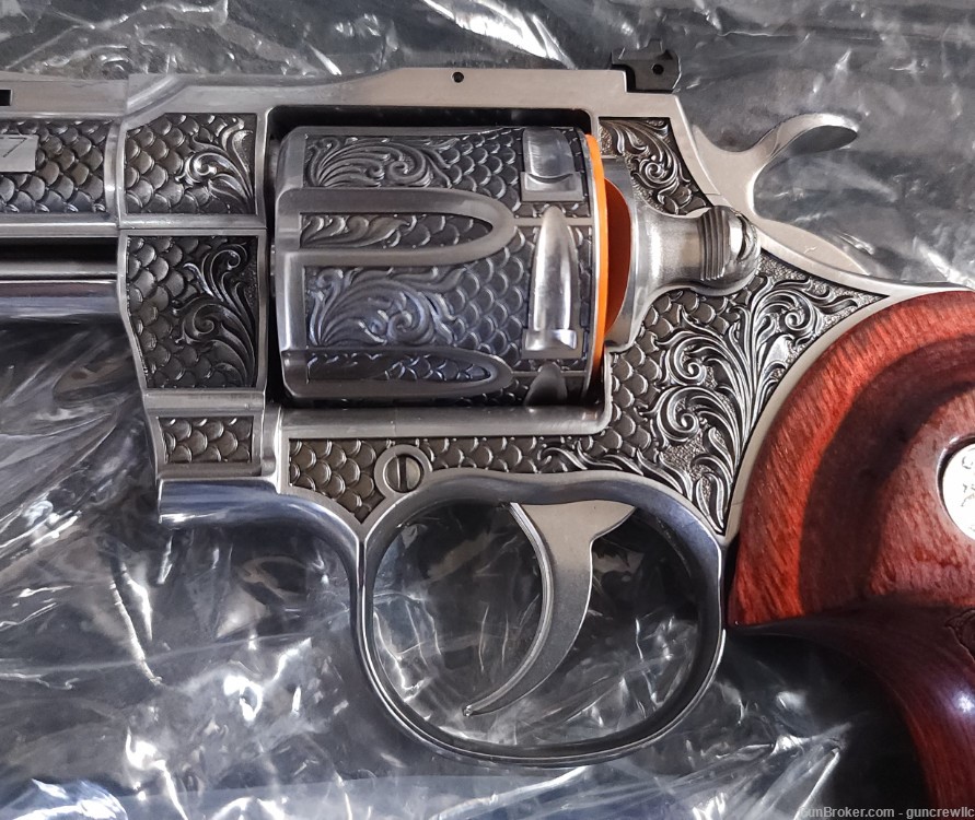 Colt Python Royal Snake scale Altamont AAA Engraved SS 357Mag 3" Layaway-img-7