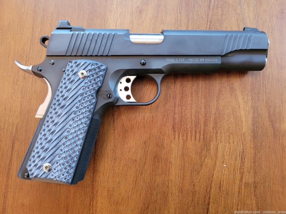 Magnum Research 1911 in 45ACP - UNFIRED! -img-5