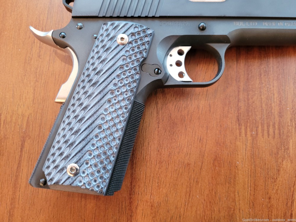 Magnum Research 1911 in 45ACP - UNFIRED! -img-8