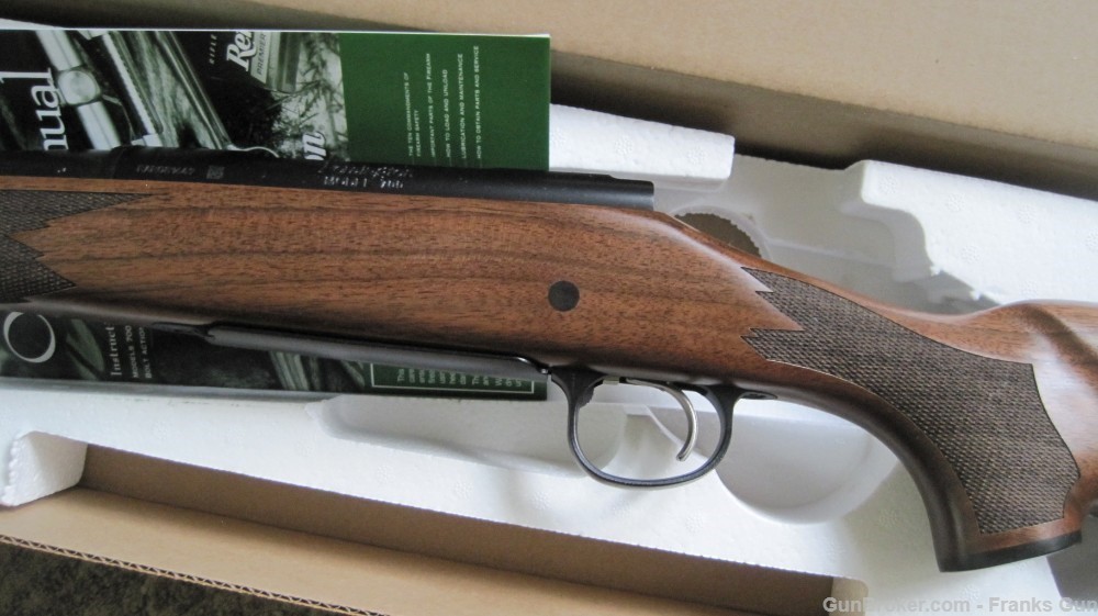 Remington 700 CDL 270. Winchester NIB Walnut  24 inch  r27011-img-2