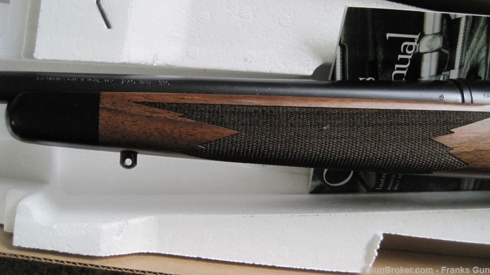 Remington 700 CDL 270. Winchester NIB Walnut  24 inch  r27011-img-3