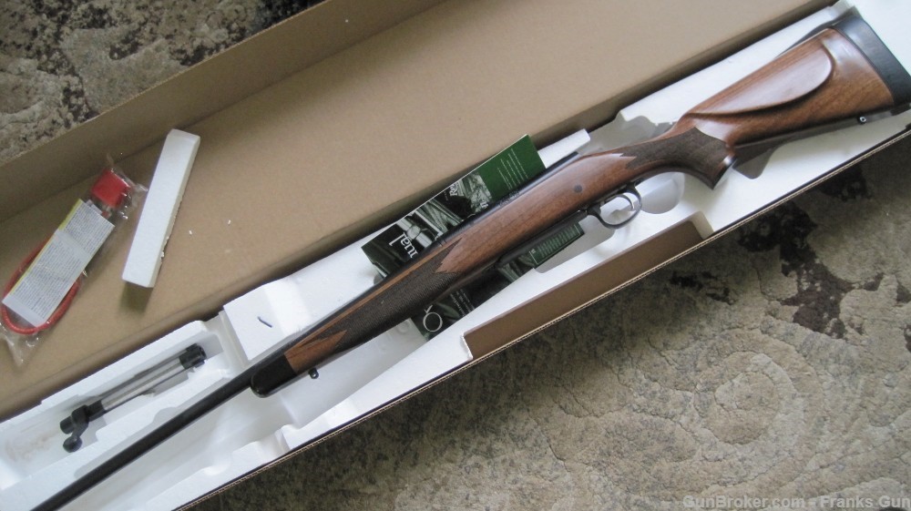 Remington 700 CDL 270. Winchester NIB Walnut  24 inch  r27011-img-0