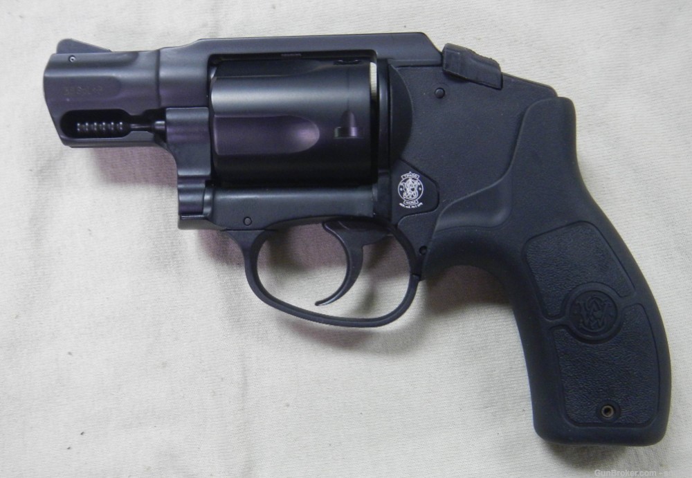 Smith & Wesson Bodyguard 38sp. NIB-img-4