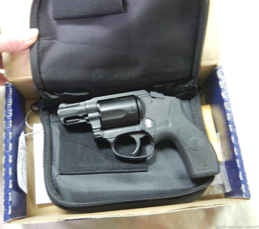 Smith & Wesson Bodyguard 38sp. NIB-img-0