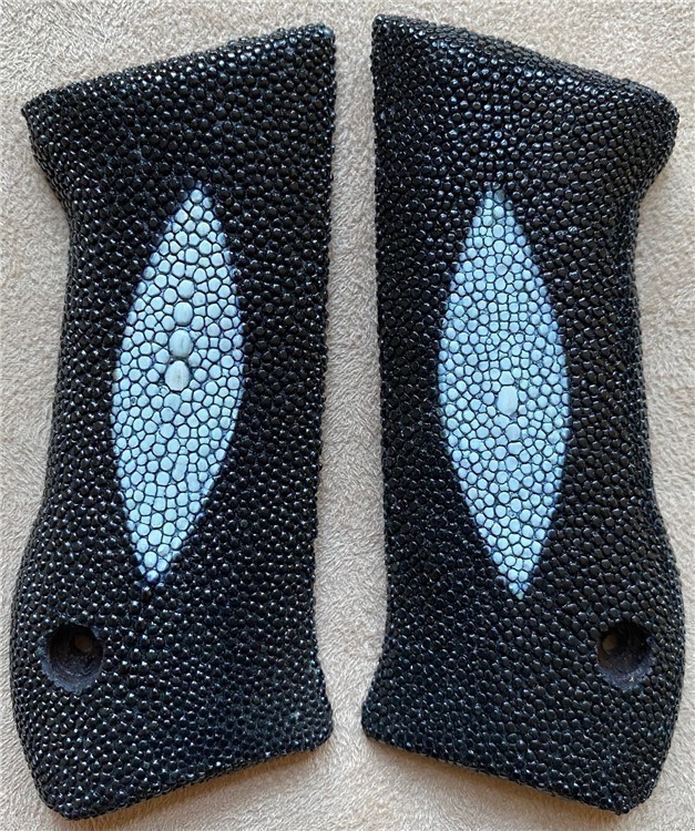 Genuine Stingray Grips for IWI Magnum Research Jericho 941 GRIPS ONLY-img-2