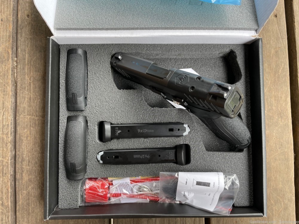 IWI Masada Optics Ready 9mm Pistol Black 4.1" Bb-img-1