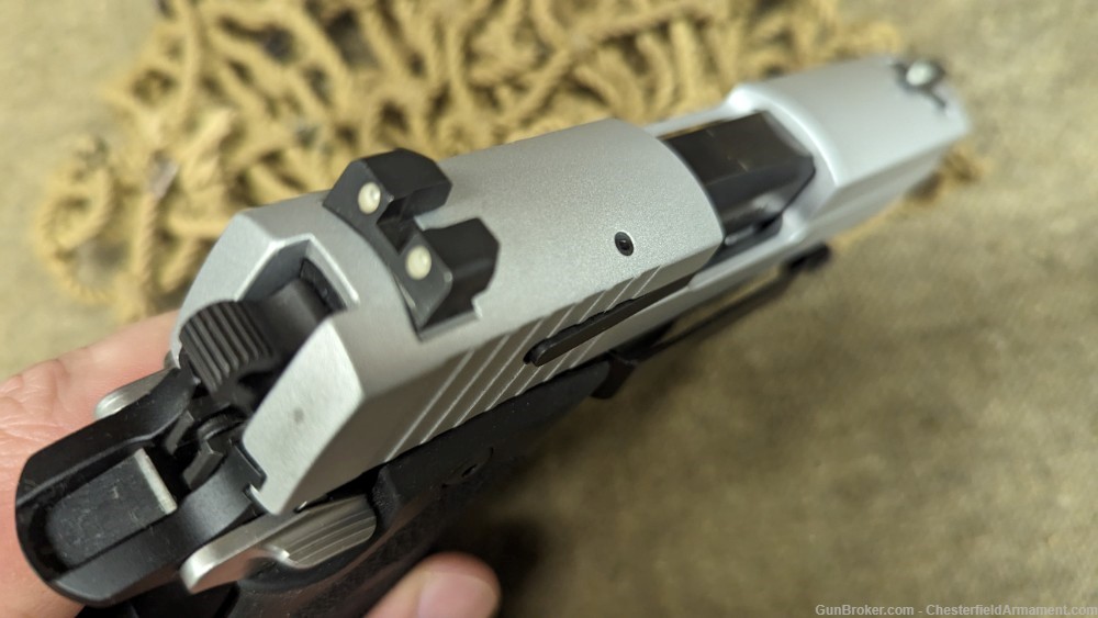 Sig-Sauer P938 9mm two-tone -img-8