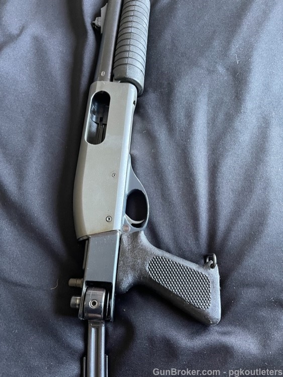 Remington 870 Pump Action Riot Shotgun-img-3