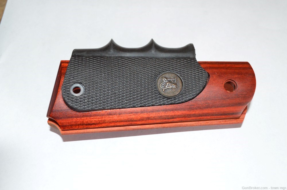 Pachmayr grips for 1911 full size (Price drop)-img-0