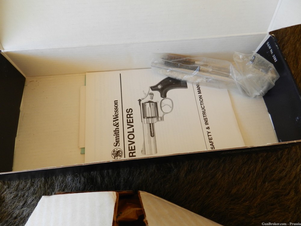 Smith & Wesson Model 631 32 H&R Mag 4" Stainless NIB-img-10