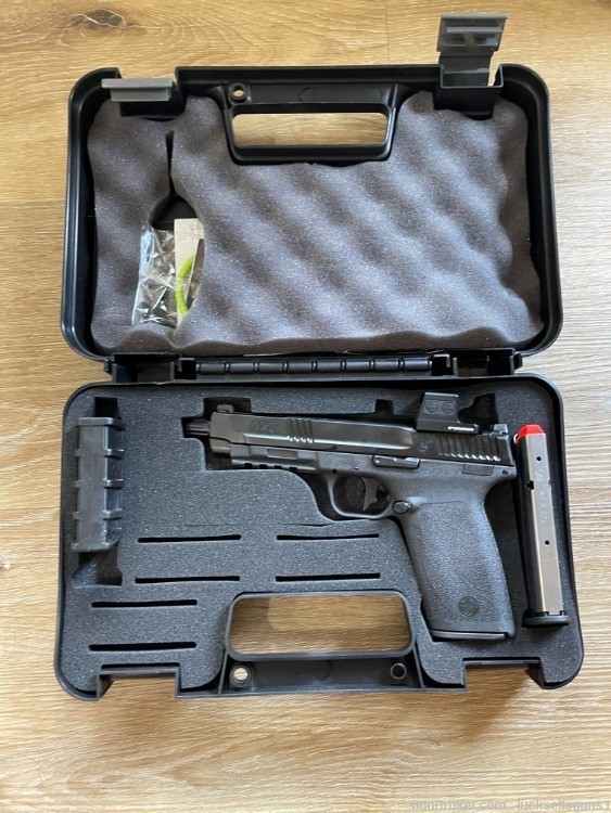 SMITH AND WESSON M&P5.7 5.7 X 28MM with Holosun EPS-img-0