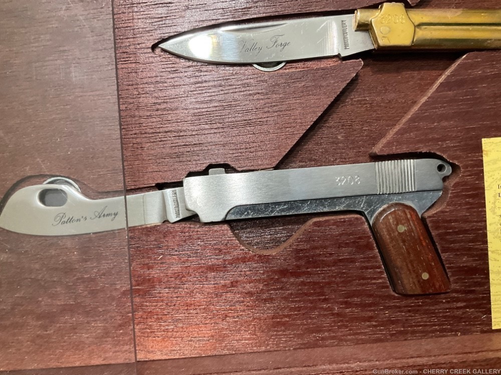 Vintage Parker pocket knife set 3 centuries of guns colt 1911 saa Patton 45-img-2