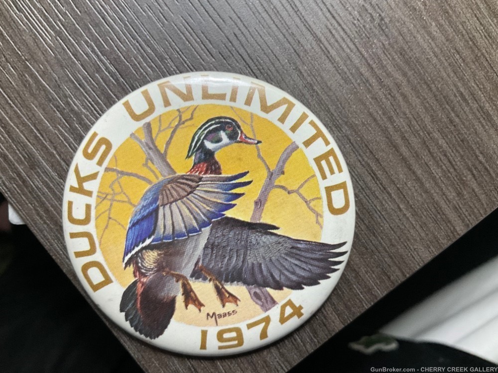 Vintage ducks unlimited pin button DU hunting promo -img-0