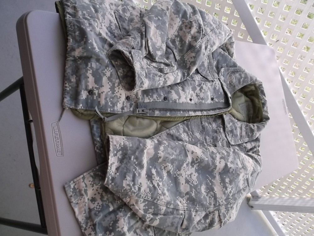 M65 USGI FIELD JACKET ACU CAMOFLAGE with COLD WEATHER LINER-img-3