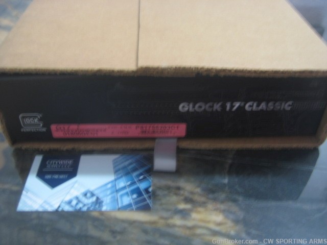 GLOCK 17 Gen 1 Factory Retro Reissue NEW IN BOX RARE COLLECTABLE  9mm -img-6