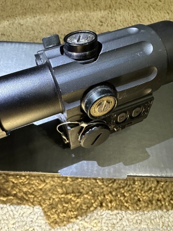 NcSTAR VISM DUO 4x34mm Reflex Sight with Left-Hand Offset Green Dot-img-7