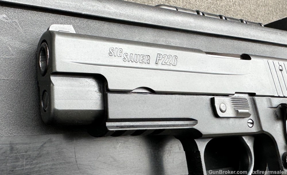 Sig Sauer P226R E2 9mm, Rail, Thin Screwless E2 Grips, Nite Site, P226-img-11
