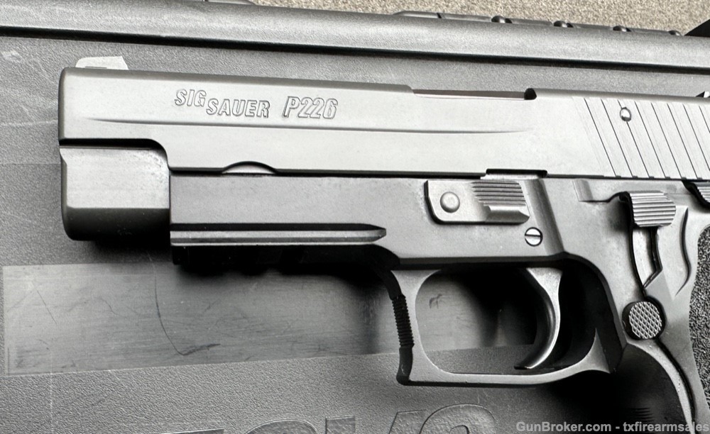Sig Sauer P226R E2 9mm, Rail, Thin Screwless E2 Grips, Nite Site, P226-img-9