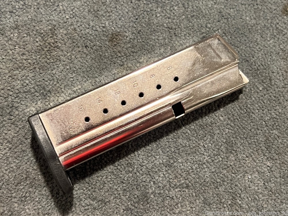 Smith & Wesson SD9 and SD9VE 16rd 9mm Magazine-img-0