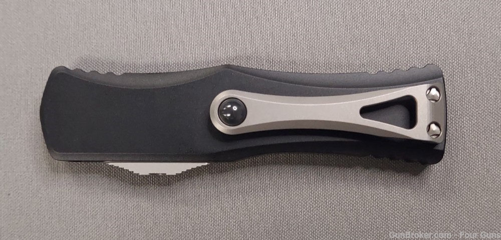 Microtech Hera D/E Auto OTF Serrated Dagger Knife 3" Black (702-12)-img-3