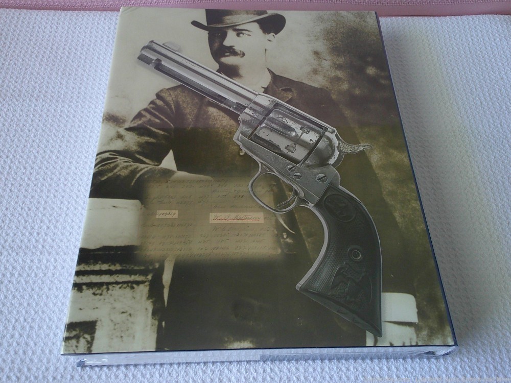 Still Sealed Rare Official Record Colt Single Action Army Revolver Book!-img-14