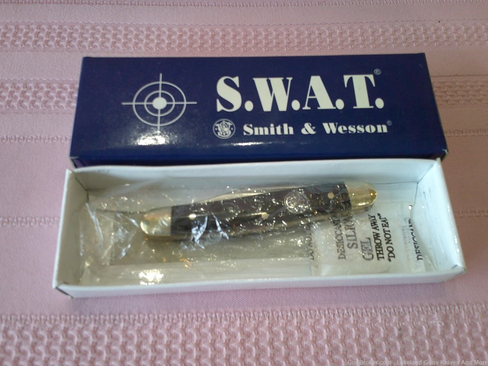  NIB CH505BH Smith & Wesson SWAT Bullseye Buffalo Horn Pen Knife!-img-10