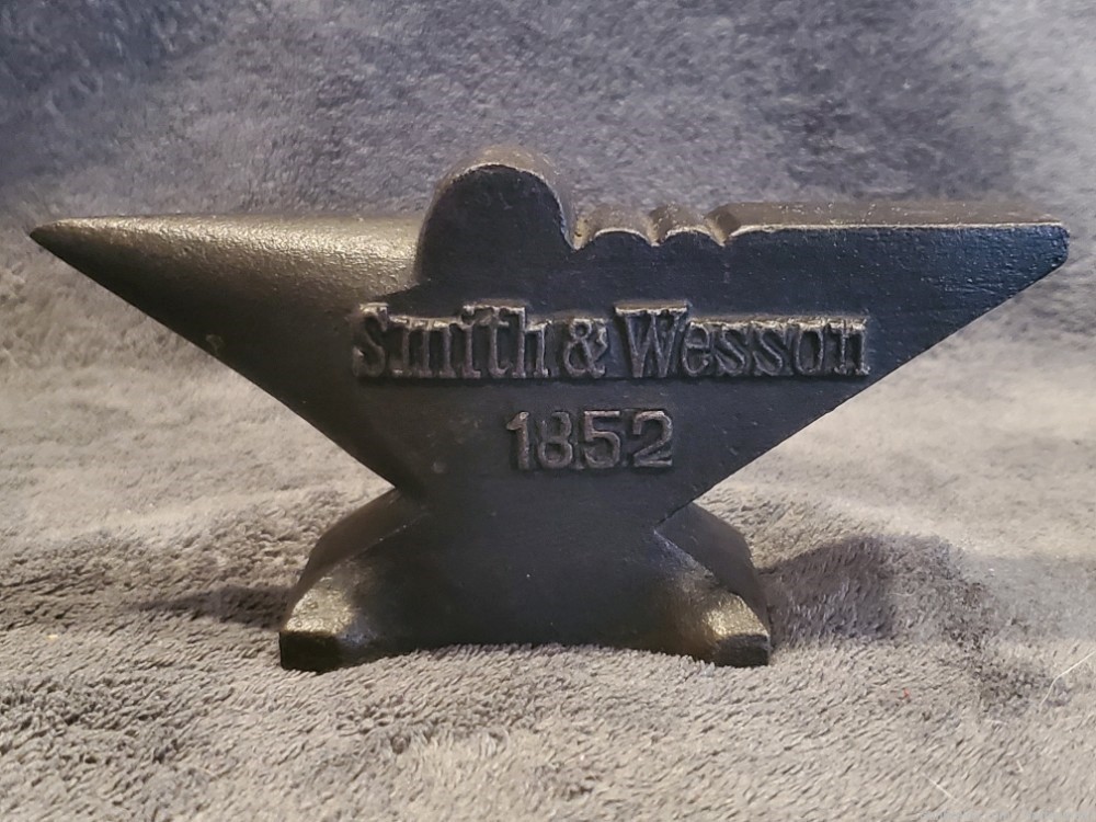 Antique Style Old West Looking Smith & Wesson S&W Gunsmiths Mini Anvil -img-0