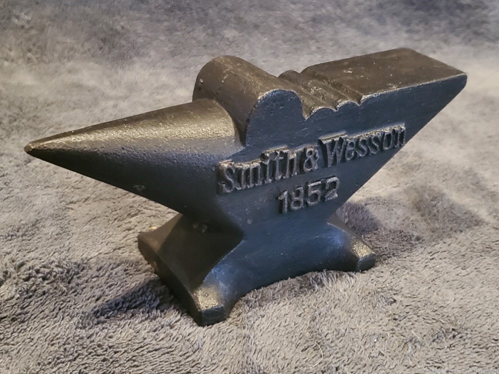 Antique Style Old West Looking Smith & Wesson S&W Gunsmiths Mini Anvil -img-5