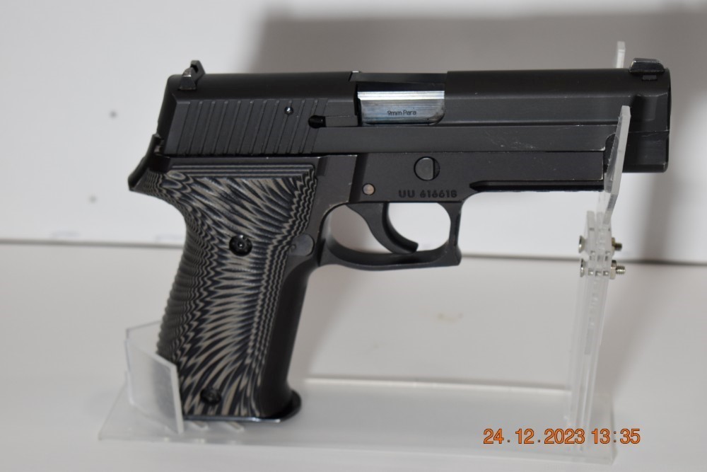 Sig Sauer P226 DAK trigger 9MM with Custom G10 Grips-img-1