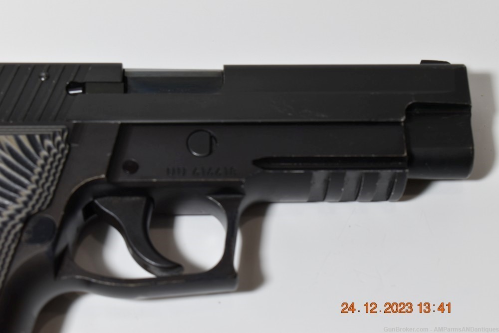 Sig Sauer P226 DAK trigger 9MM with Custom G10 Grips-img-6