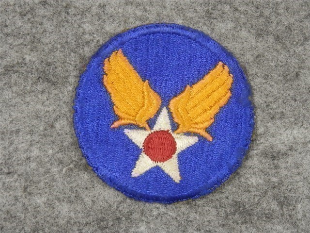 US WWII ARMY AIR FORCE SHOULDER INSIGNIA (NICE)-img-0