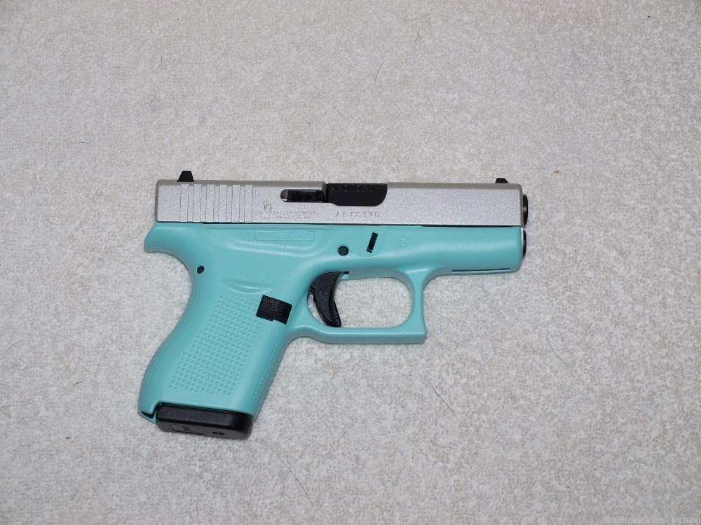 Glock 42 Davidson's Special Edition Cal 380 Two 6 Rd Mags Robin Egg Blue-img-1