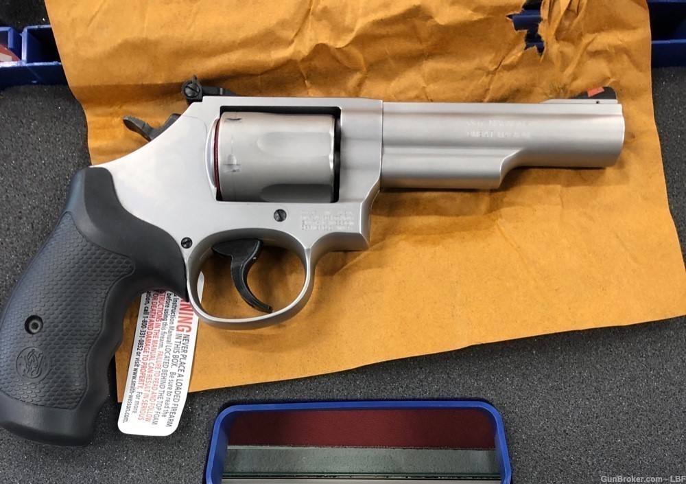 Smith & Wesson 66-8 .357mag 4.25"BL -img-2
