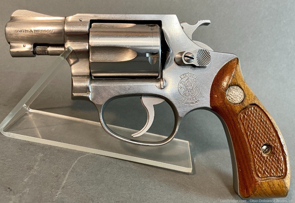 Smith & Wesson S&W Model 60 Chief's Special Snub Nose Revolver-img-0