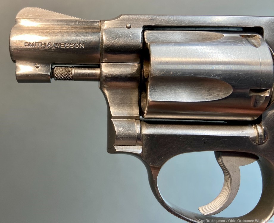 Smith & Wesson S&W Model 60 Chief's Special Snub Nose Revolver-img-2