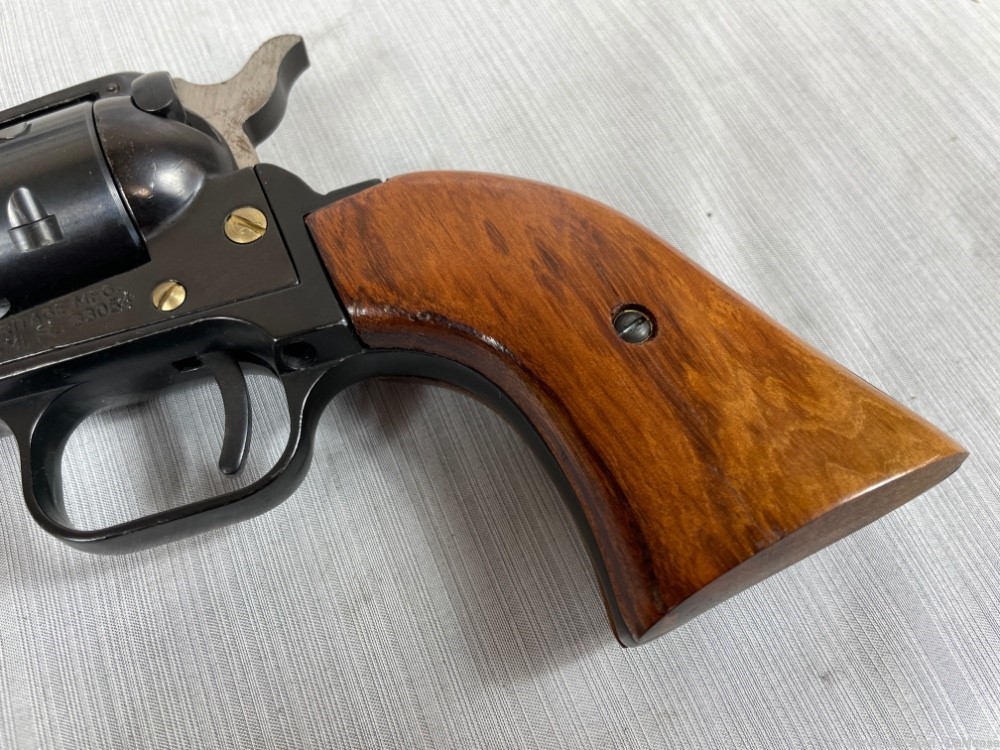 Heritage Rough Rider revolver - Early Model .22 LR-img-12