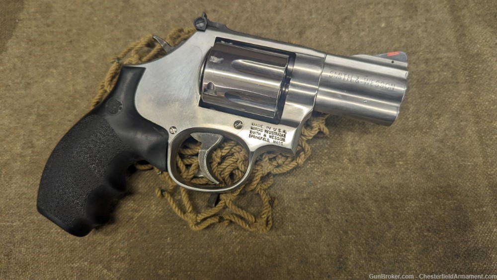 Smith & Wesson 686 2.5" bbl .357 Mag w/orig box-img-0