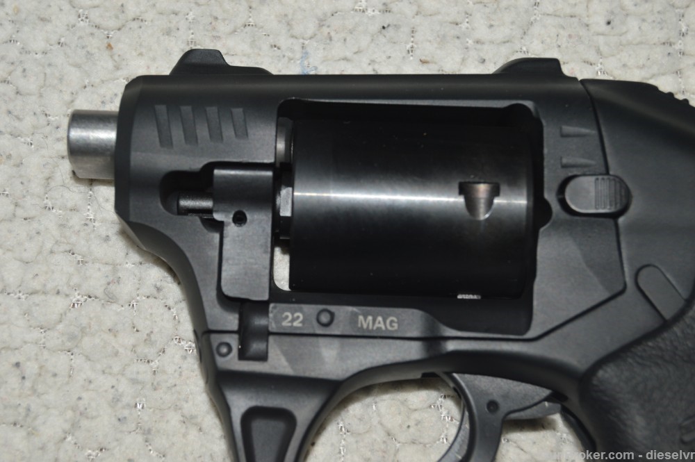 NEW Standard Manufacturing S333 Thunderstruck Volleyfire 22 Magnum Revolver-img-11