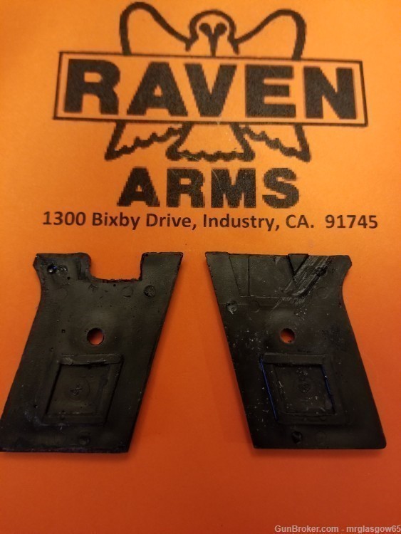 Raven / Phoenix Arms MP25, P25 New Black Grooved Grips (Lg Sliding Safety)-img-5