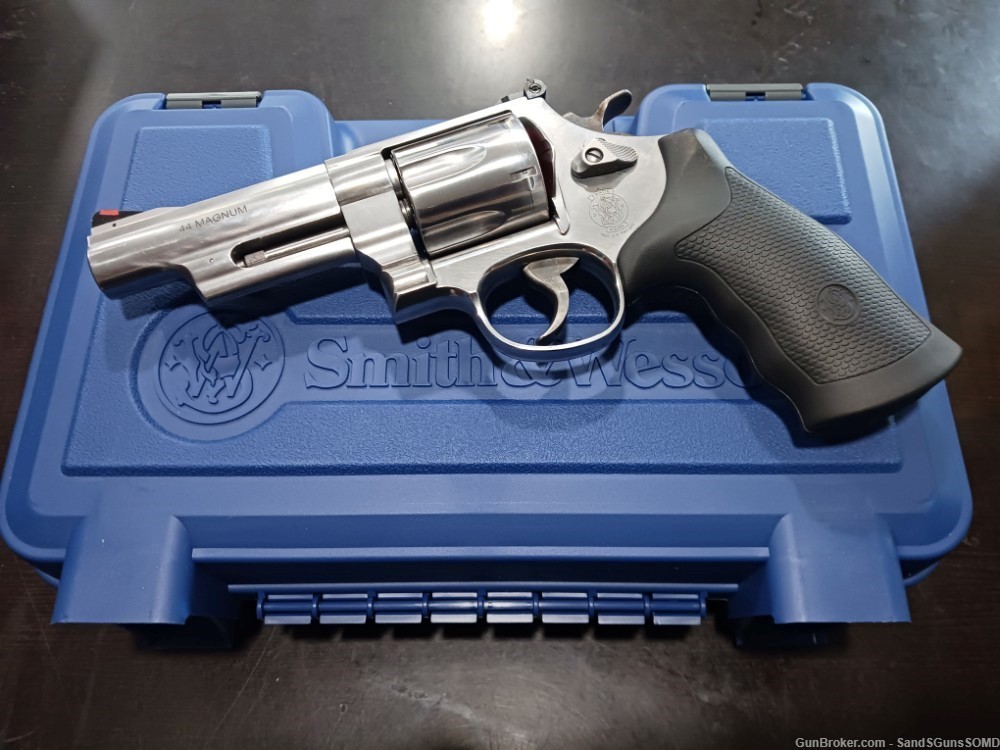 SMITH & WESSON 629 44 MAGNUM 4" Stainless Double Action Revolver $75 REBATE-img-2