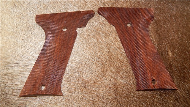 Ruger .22 Full Checkered Grips-img-1