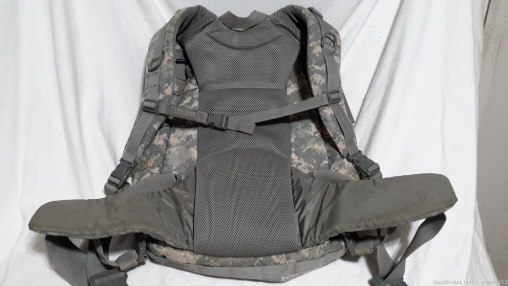Camelbak Trizip Maximum Gear Hydration Backpack, Multicam-img-3