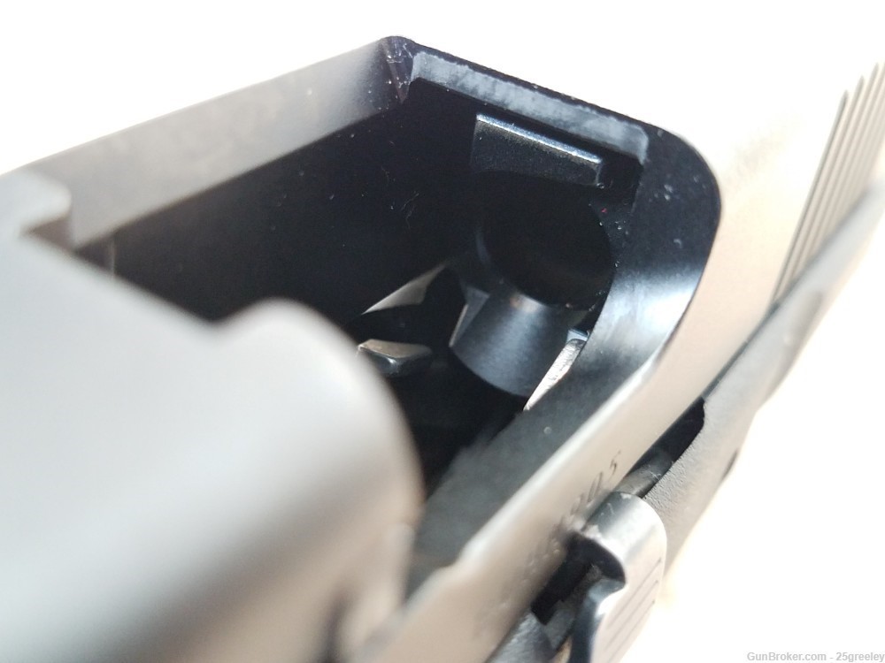 Glock 19 Gen 5 Austria 9mm Semi-Auto Pistol with XS Sights, 2 Magazines-img-16