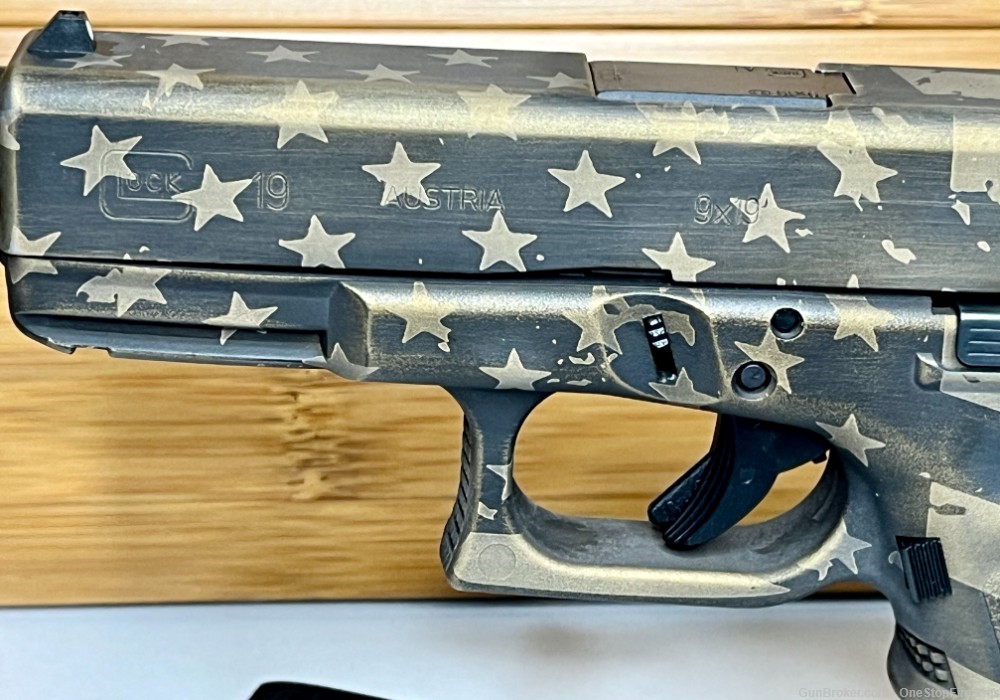 Glock 19 "USA Flag in Distressed Burnt Bronze" 9mm 15rd Pistol-img-4