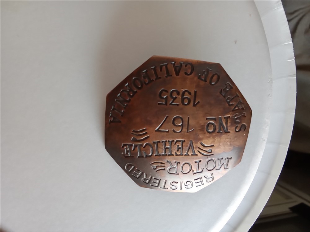 1935  State of California Registered Motor Vehicle bronze badge no.167-img-0