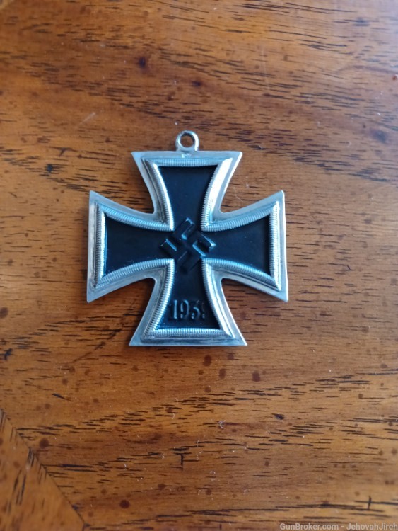 Knights Cross, of the Iron cross German WW2 hall marked .800-img-6