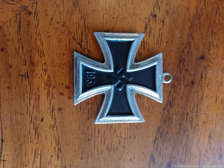 Knights Cross, of the Iron cross German WW2 hall marked .800-img-5