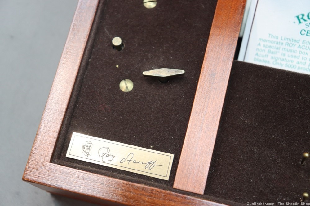 Case XX Roy Acuff Commemorative Gunstock Knife w Music Box Display STAG LE-img-11