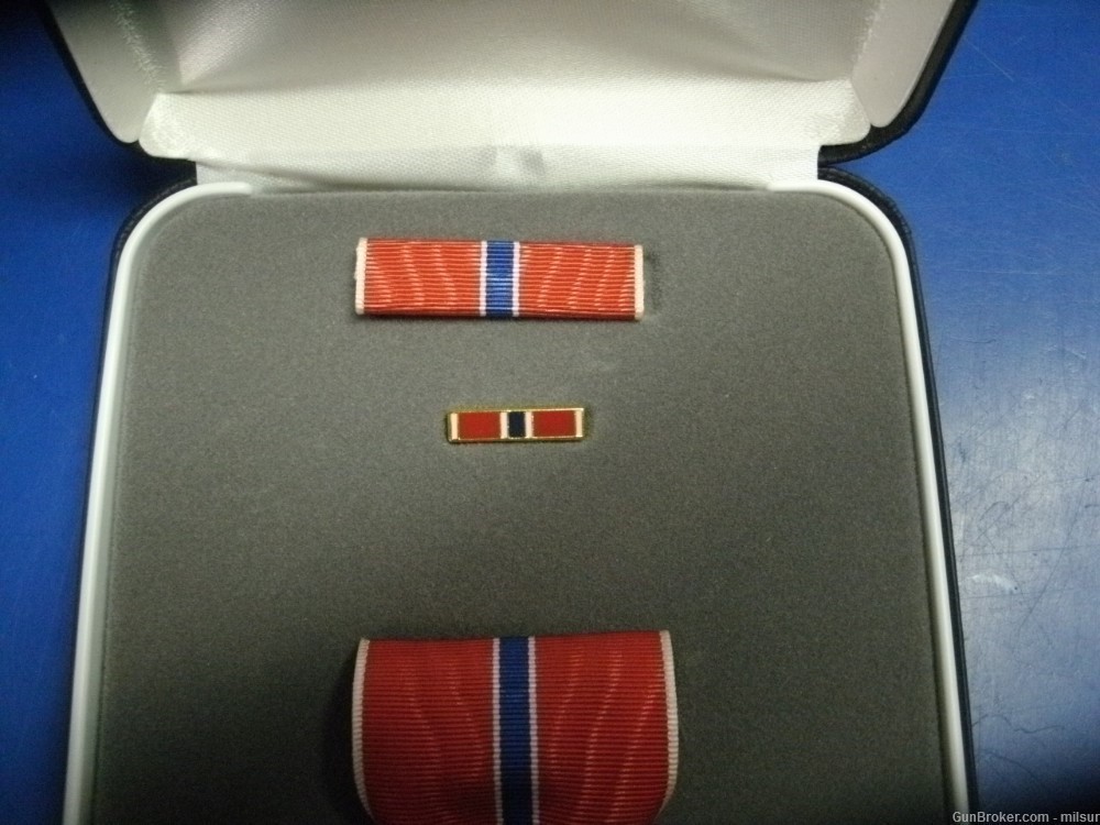 BRONZE  STAR WITH CASE-img-2